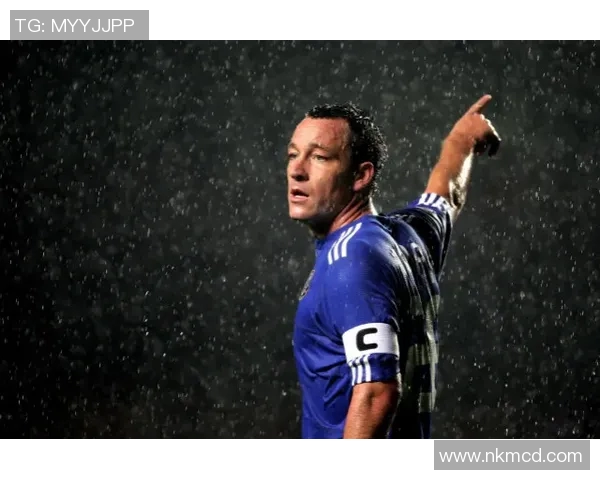 《足球周刊普约尔球星卡回顾：传奇后卫的光辉岁月与精彩瞬间》