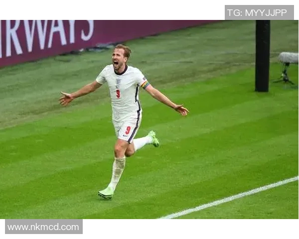 凯恩率领英格兰豪门前锋展现无解射术引领球队冲击巅峰荣耀